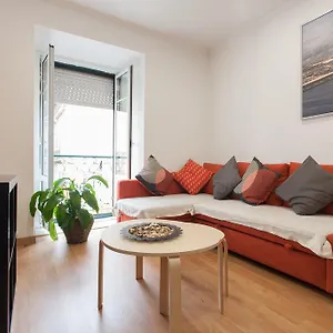 apartments-center-bairro-alto.hotels-lisbon-portugal.com/